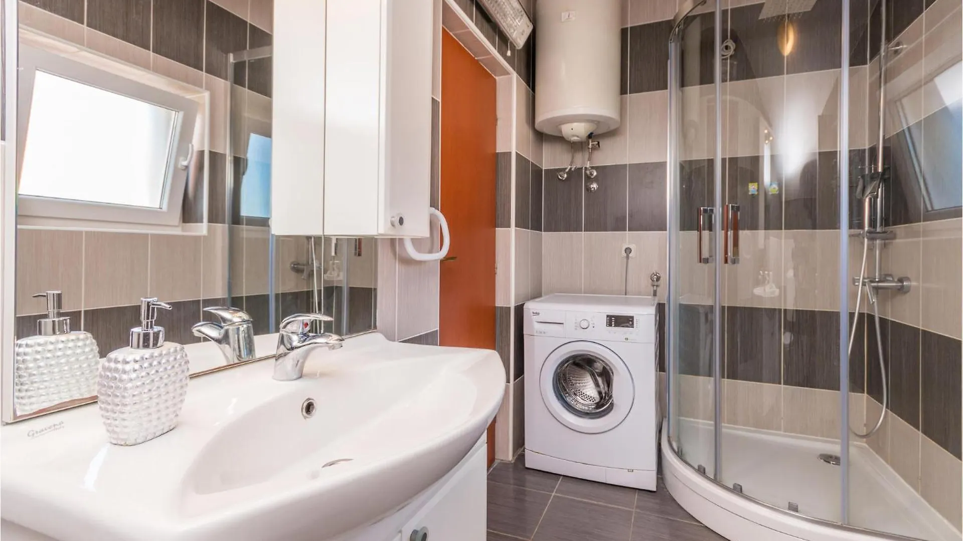 4 Bedroom Awesome Home In Pristeg Holiday home
