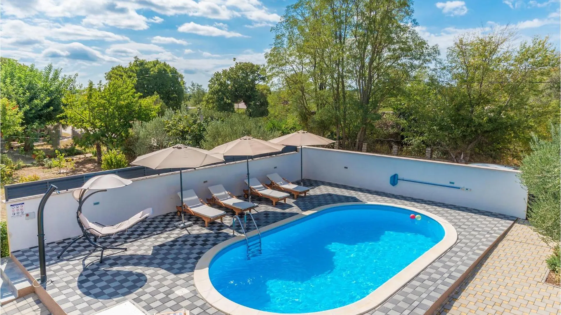 4 Bedroom Awesome Home In Pristeg Holiday home
